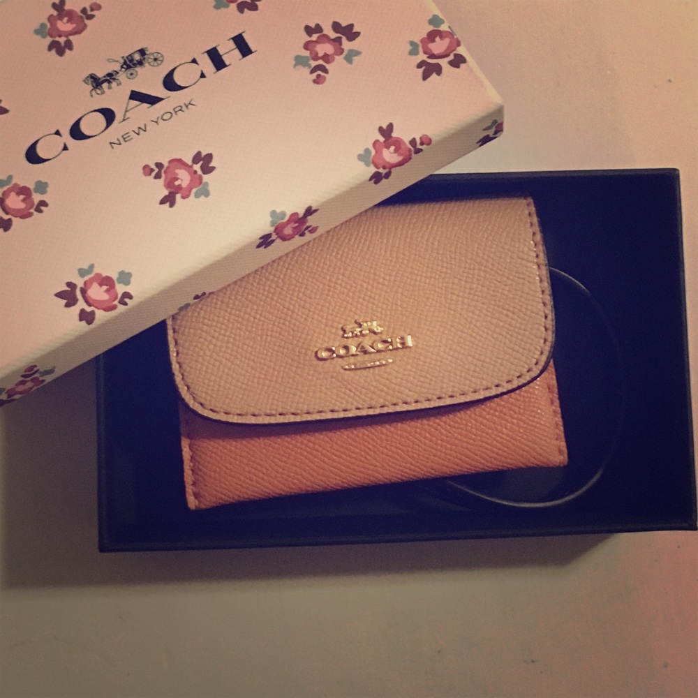 NWT Coach card holder + wristlet